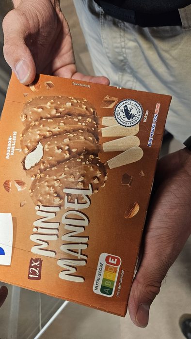 REWE Beste Wahl Mini Mandel Eis